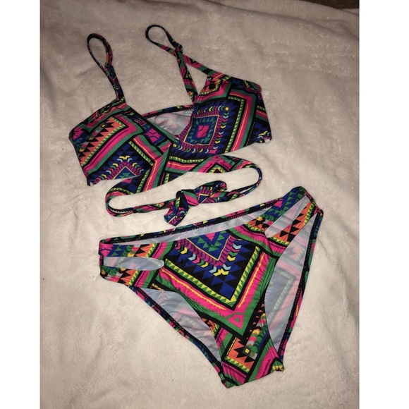 Aztec Bikini (NWOT) - Picture 4 of 6